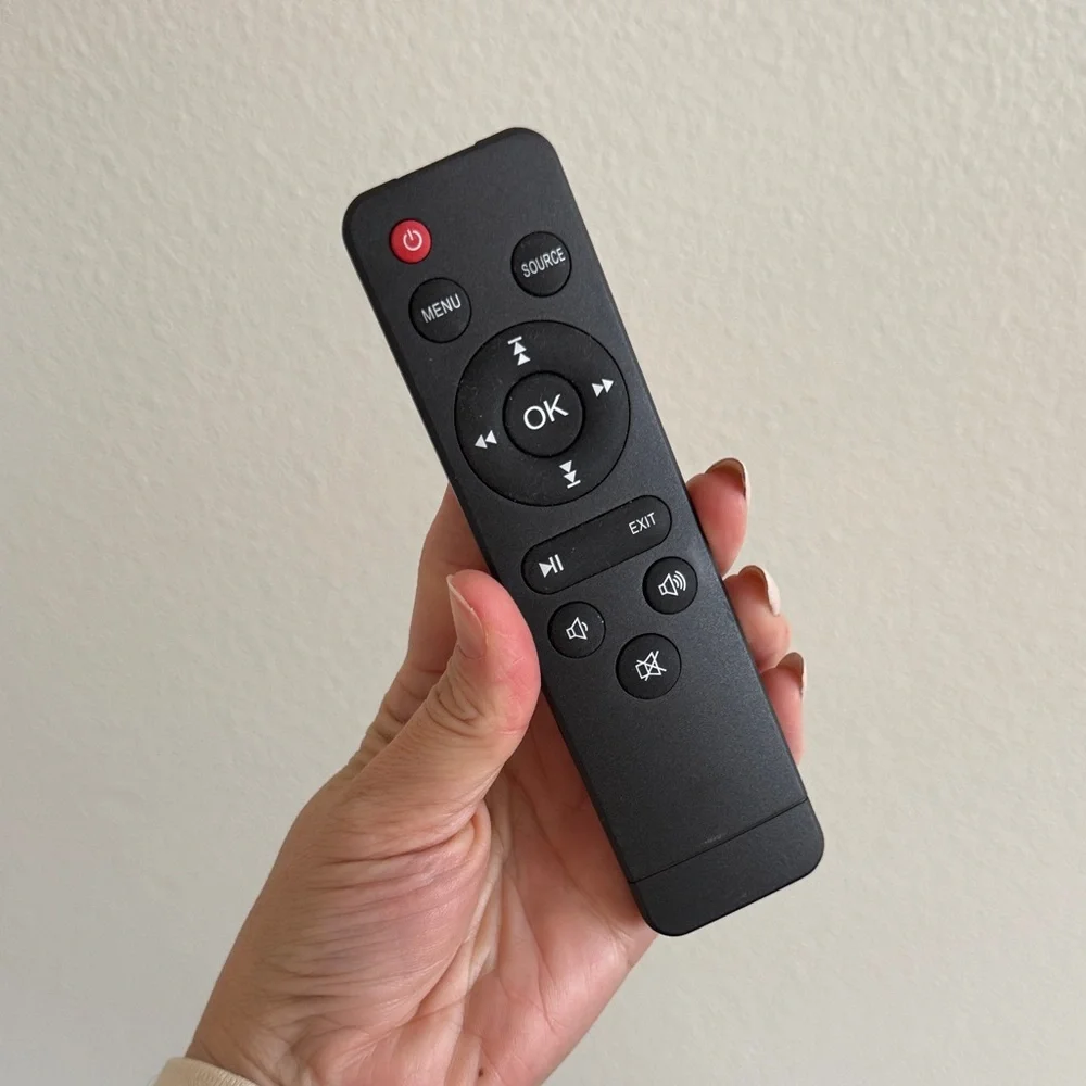 Auking White Projector with Remote - Picture 11 of 11